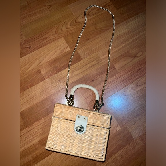 SOLD (not available) Wicker/Straw Purse - Picture 5 of 6